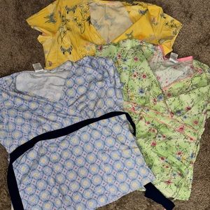 Bundle: 3 scrub tops size medium